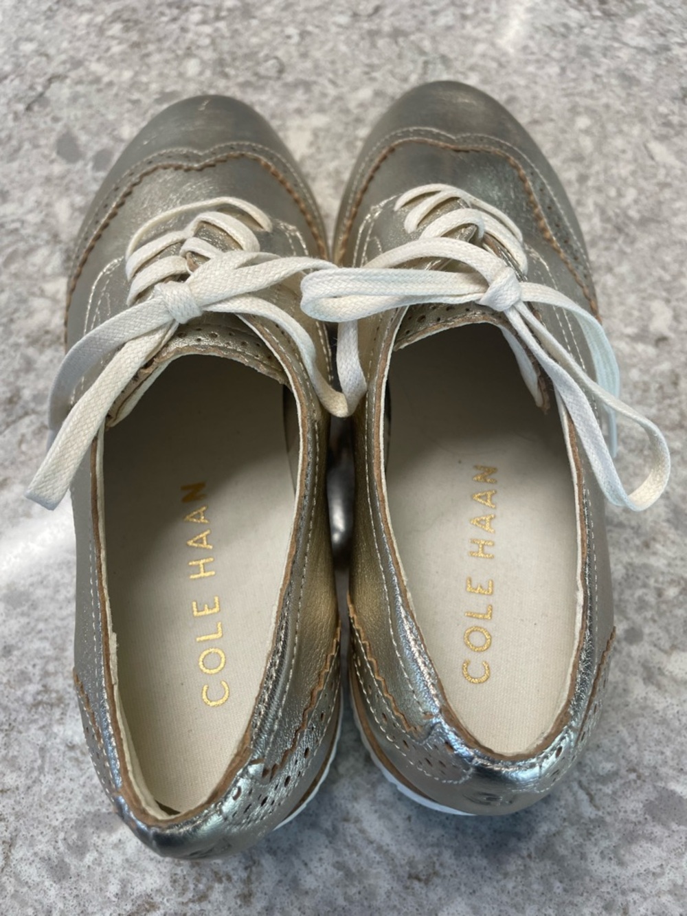 🌷 Brand New Cole Haan Metallic Gold Wingtip Lace-Up Flat - Picture 4 of 5